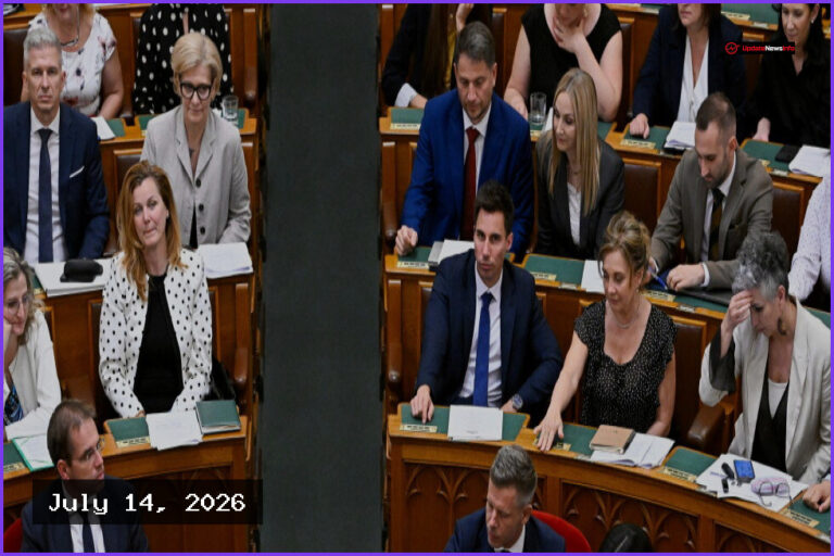 Hungary Parliament Votes to Remove President Sulyok